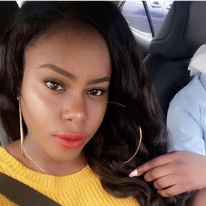 Meet your Posher, Melanie